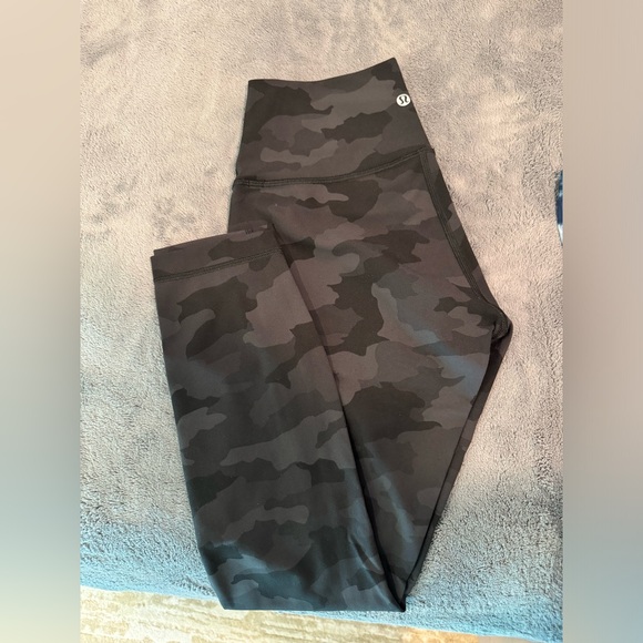 Lululemon leggings - Picture 1 of 3